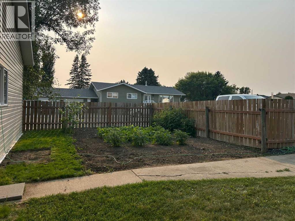 949 3 Avenue N - 10
