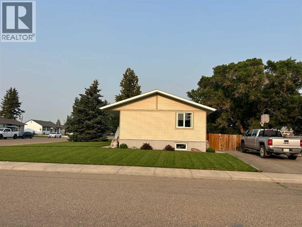 949 3 Avenue N - Image 3