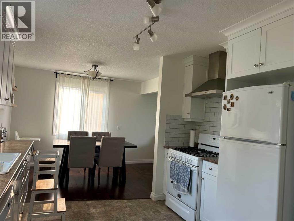 949 3 Avenue N - Image 16