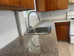 Laundry room - 151 Manitoba Avenue, Russell, MB R0J1W0 Photo 6