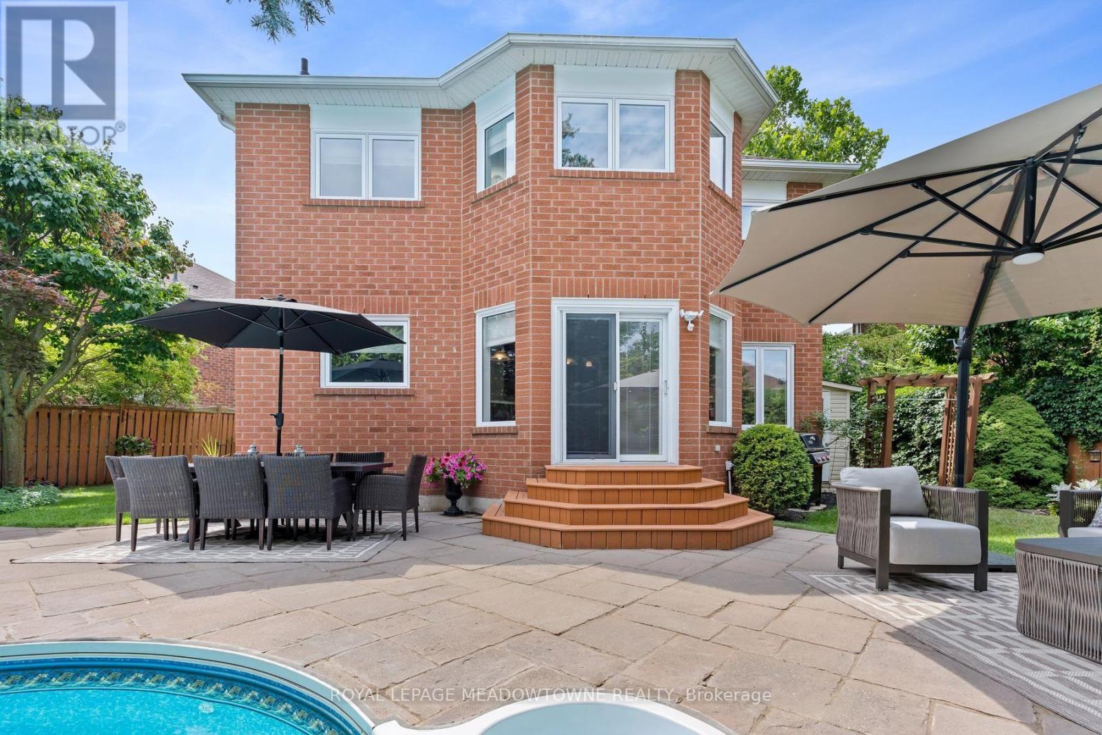 38 CHESTER CRESCENT - 49