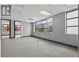 203 - 125 Lakeshore Road E, Mississauga, ON L5G1E5 Photo 6