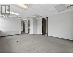 203 - 125 Lakeshore Road E, Mississauga, ON L5G1E5 Photo 9