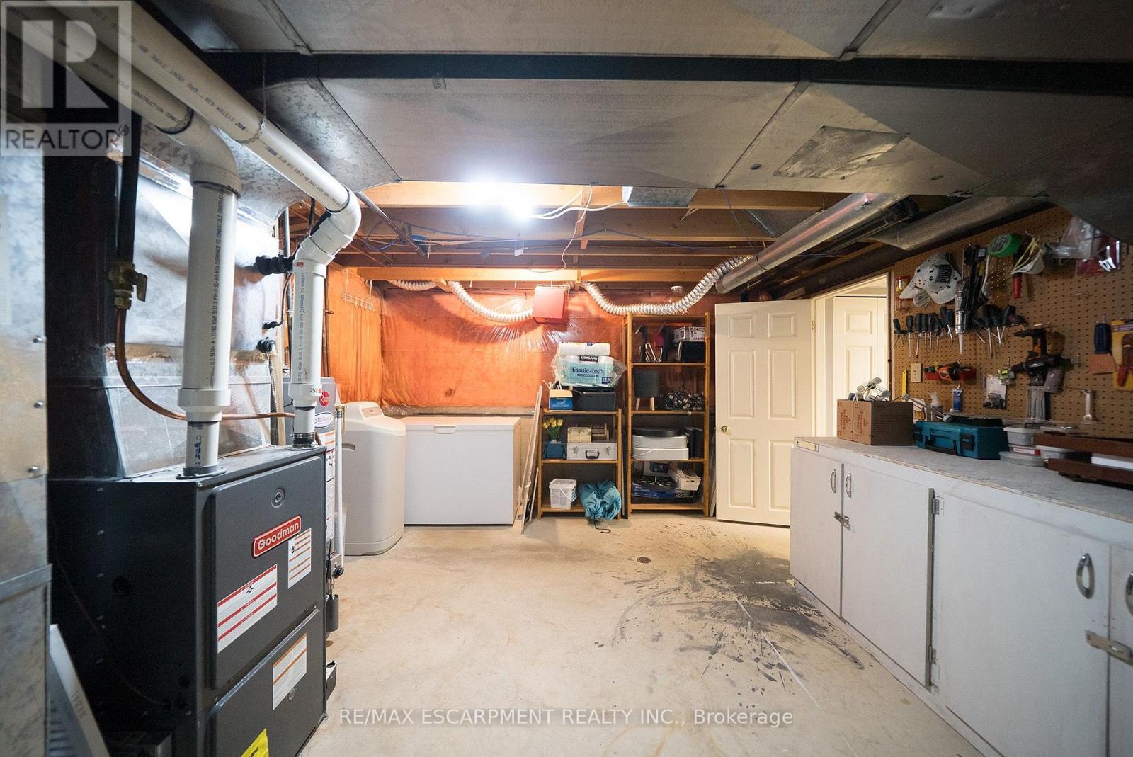 20 HOGARTH ROAD - 37
