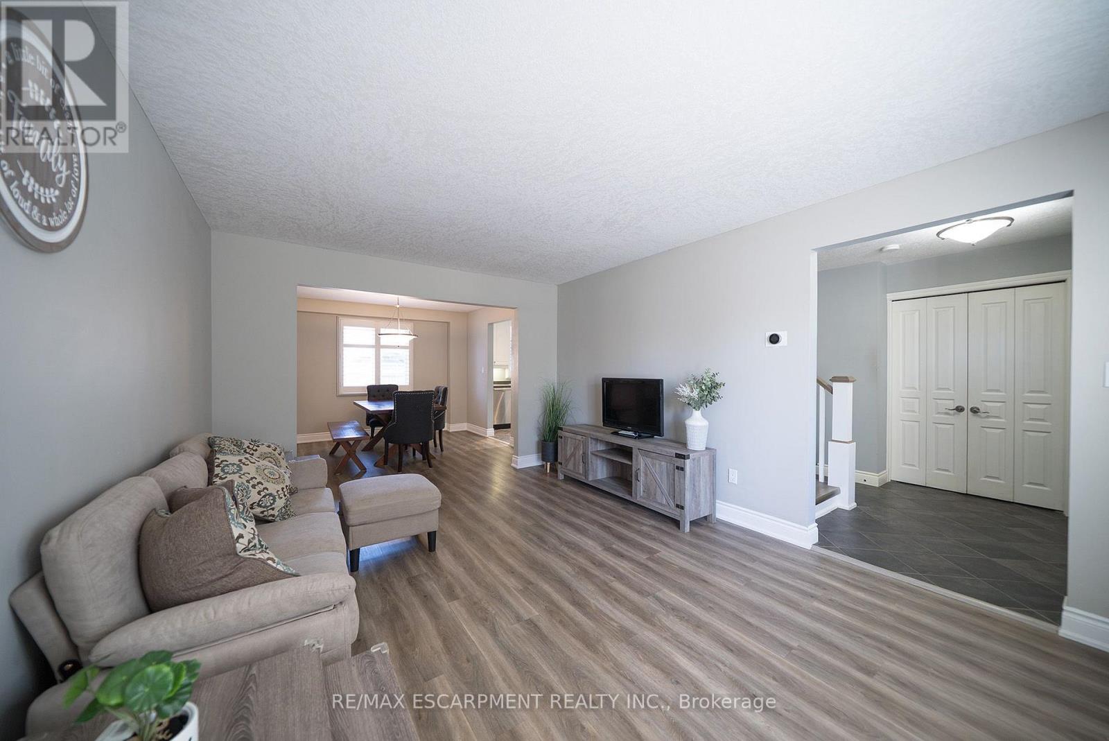 20 HOGARTH ROAD - 8