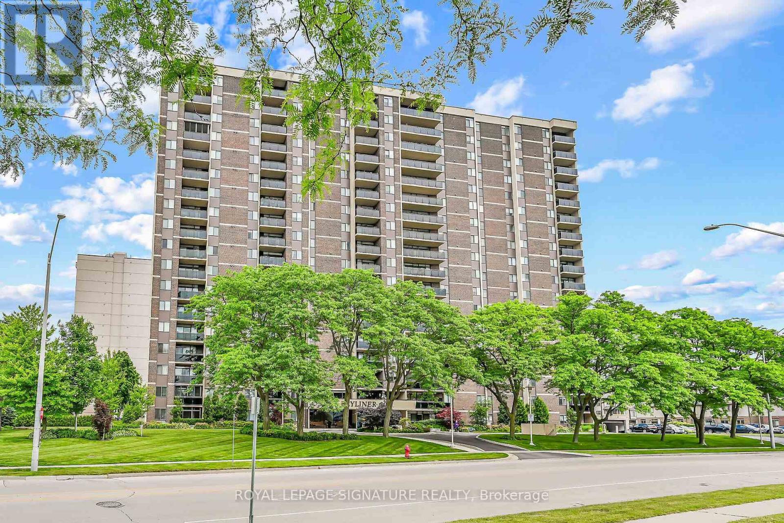 #907 301 FRANCES AVENUE - 2