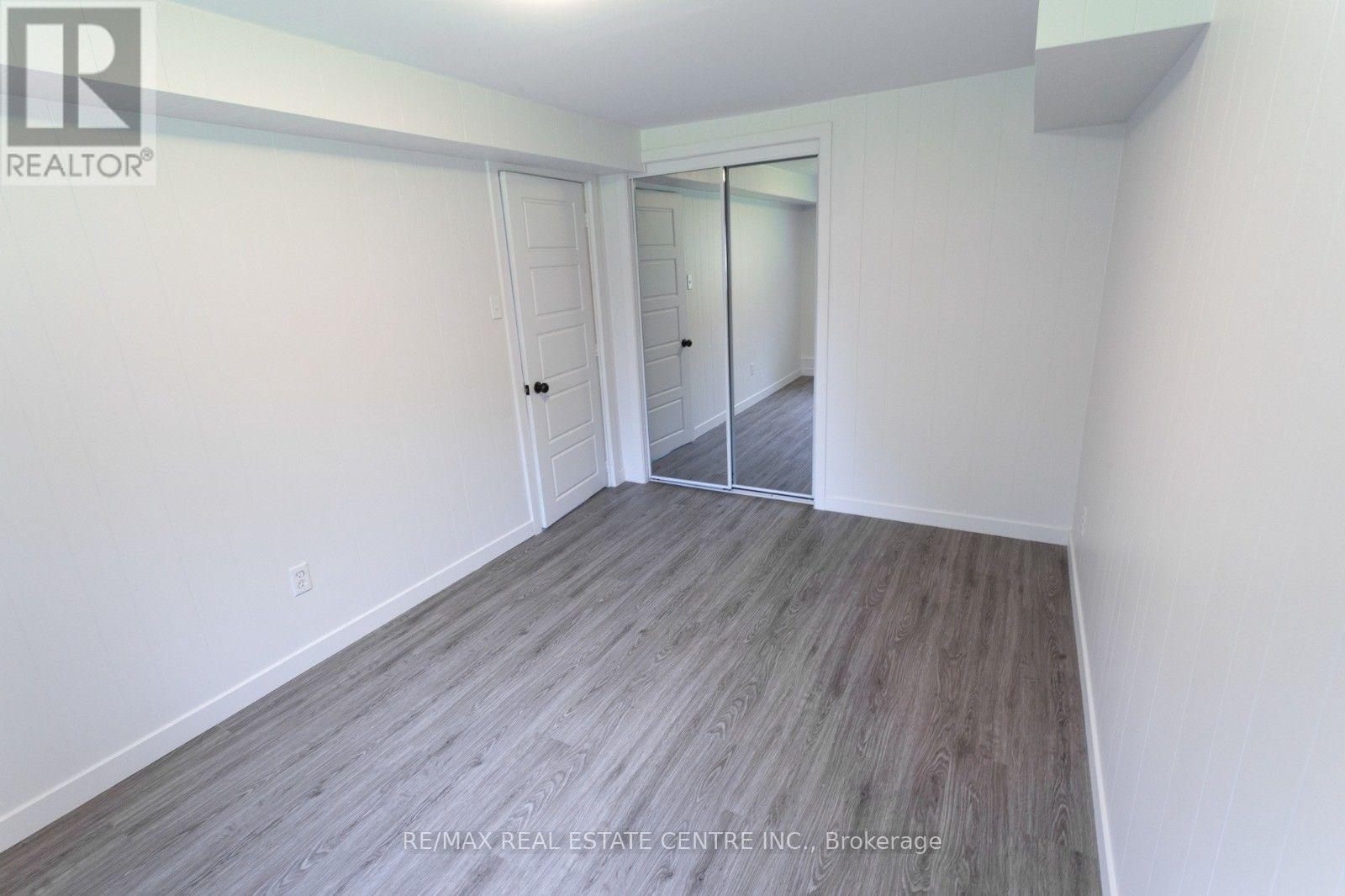 391 TAMARACK DRIVE - 10