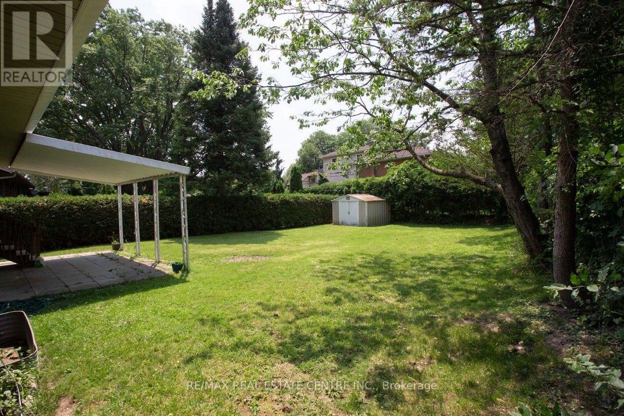 391 TAMARACK DRIVE - 18