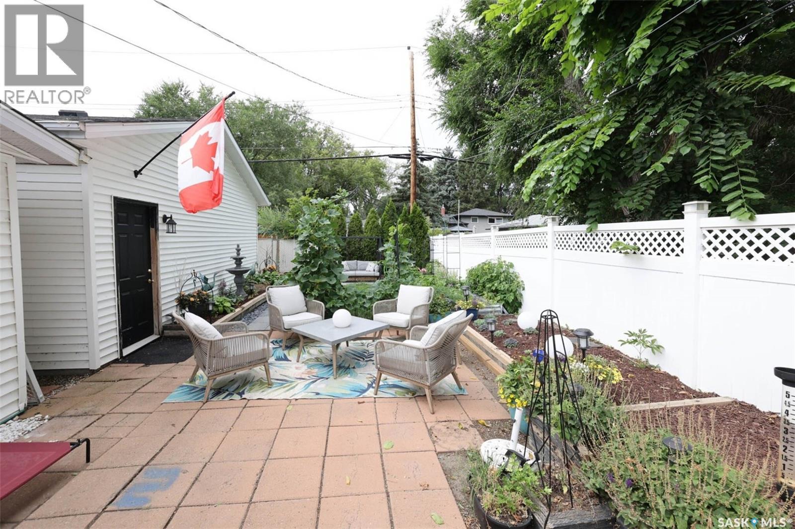 924 Campbell STREET - 28