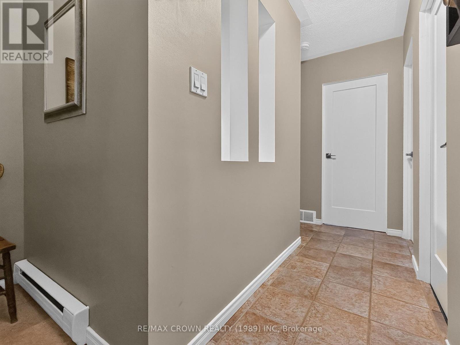 53 CLOUTIER ROAD N - 12