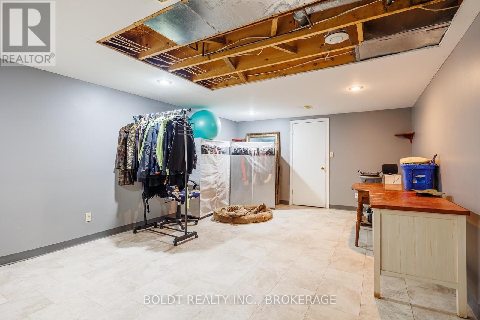 259 FARR STREET - Image 19