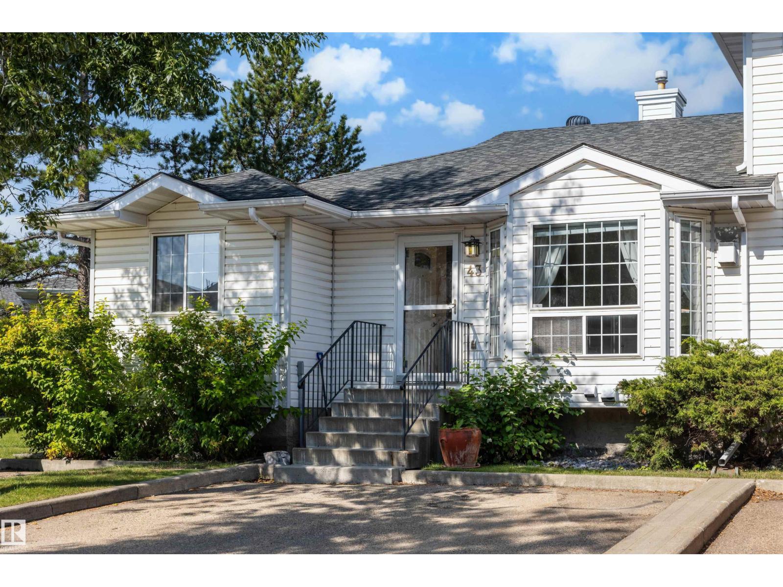 #43 3311 58 ST NW - 47