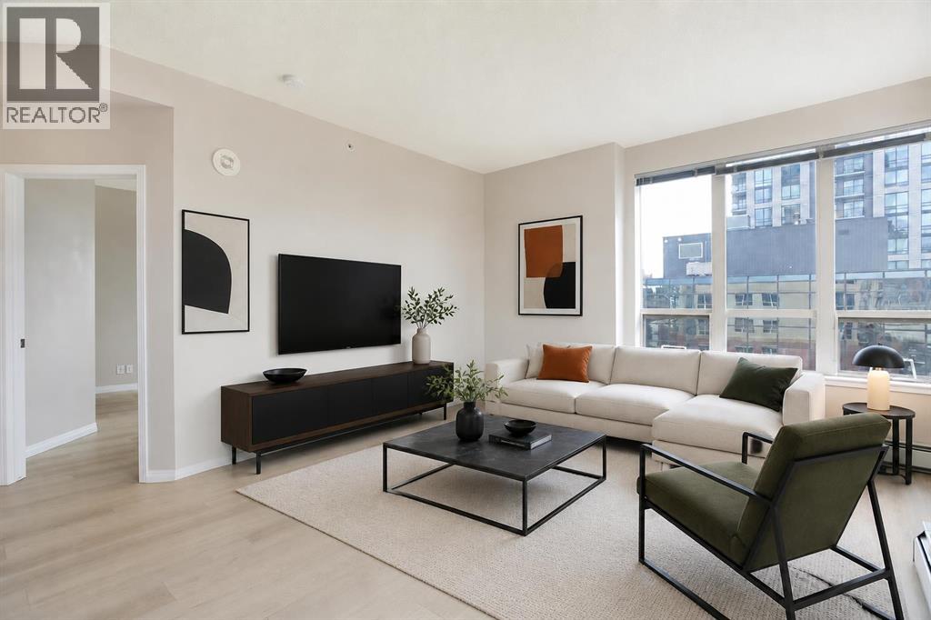 1053 10 Street Southwest