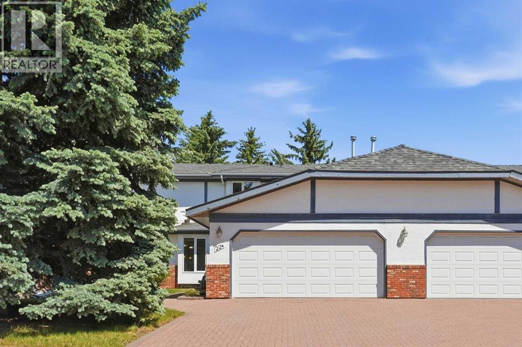 22A Woodmeadow Close SW, Calgary — photo 3