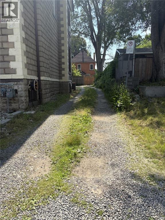 49 MYRTLE Avenue - 23