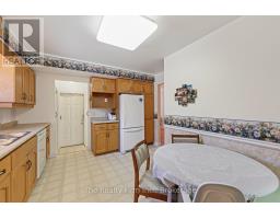 Bathroom - 573 Lansdowne Avenue, Woodstock, ON N4T1R6 Photo 12