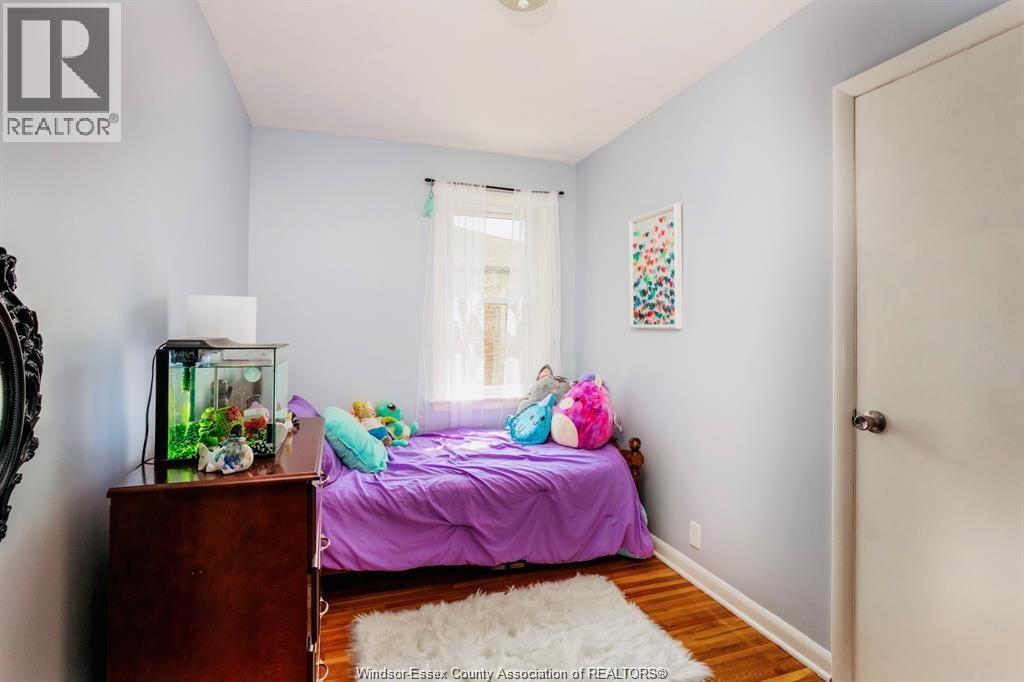 3775 MYRTLE - 18