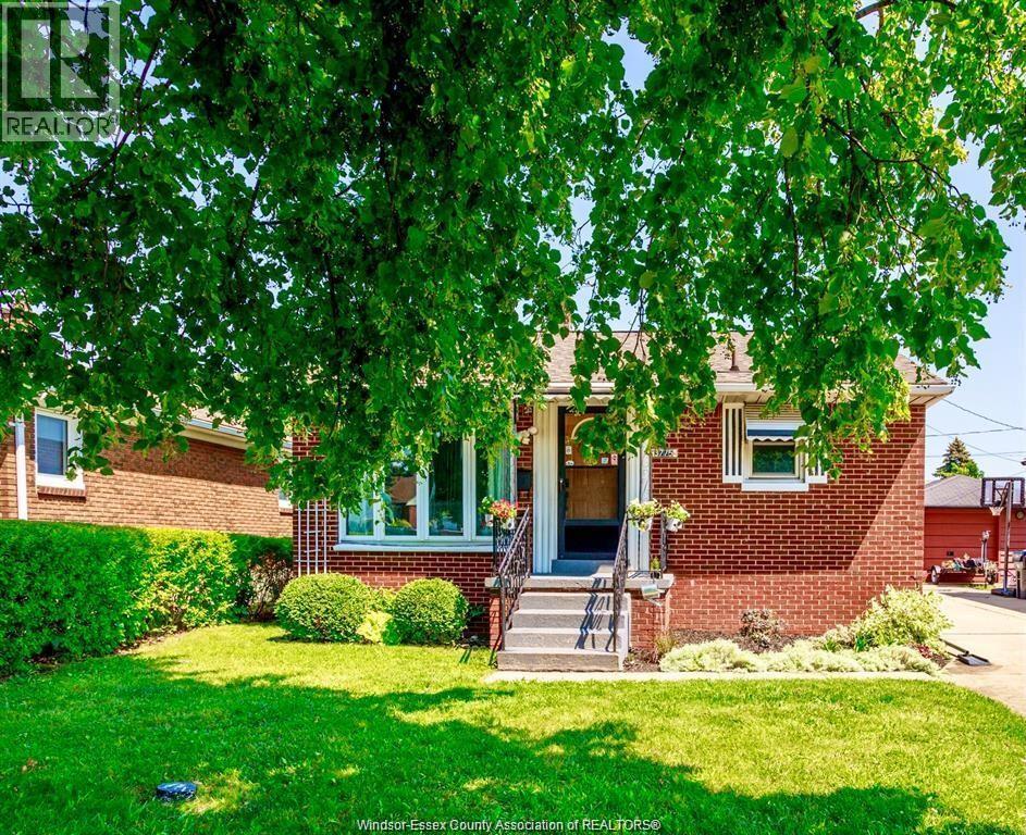 3775 MYRTLE - 2