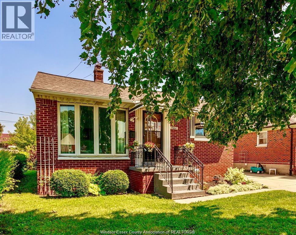 3775 MYRTLE - 3