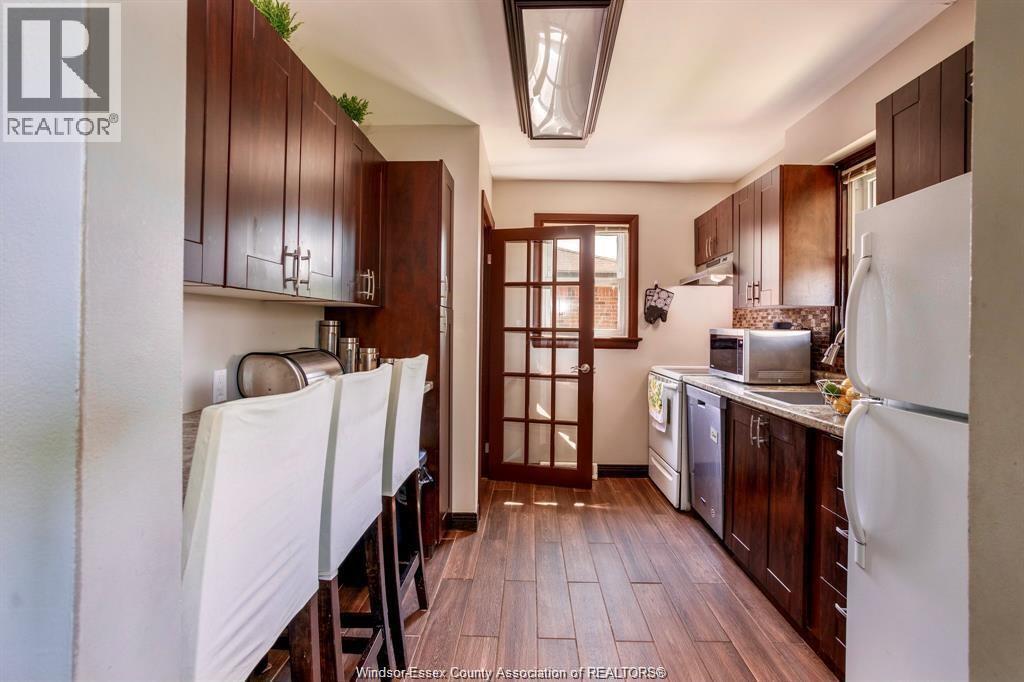 3775 MYRTLE - 7