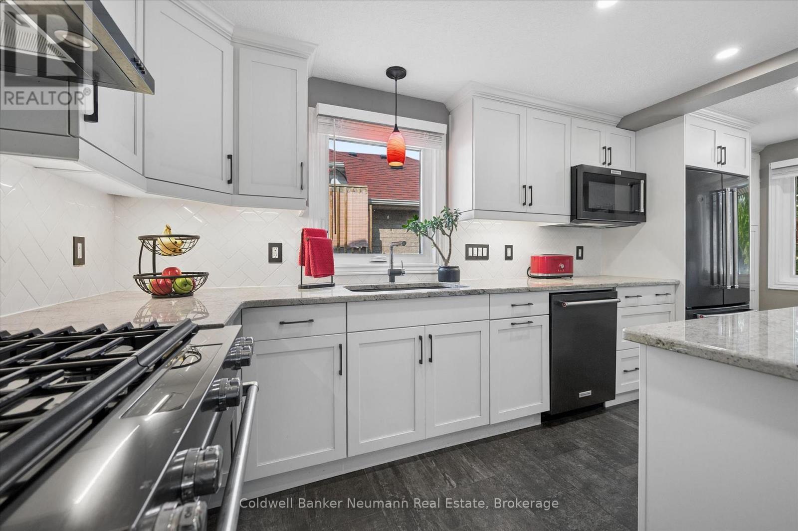 81 CANDLEWOOD DRIVE - Image 32
