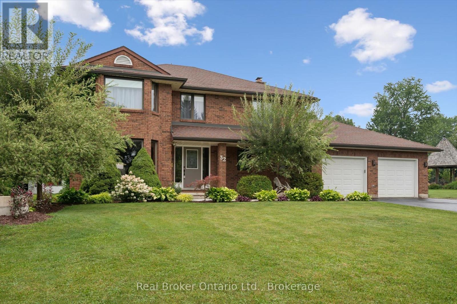 32 SUNSET DRIVE — photo 2