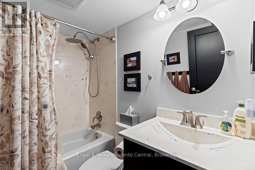 #402 860 9TH STREET E - Image 30