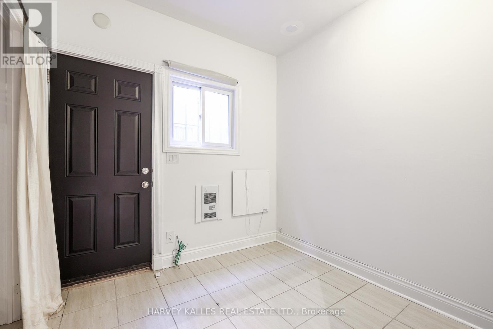 530 RICHMOND STREET W - 26