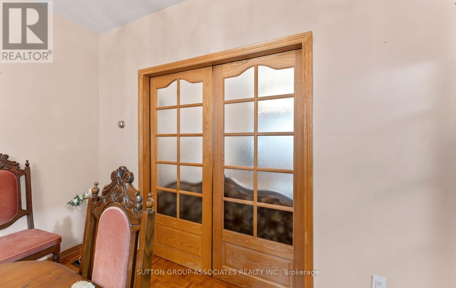 183 GLENHOLME AVENUE - 12