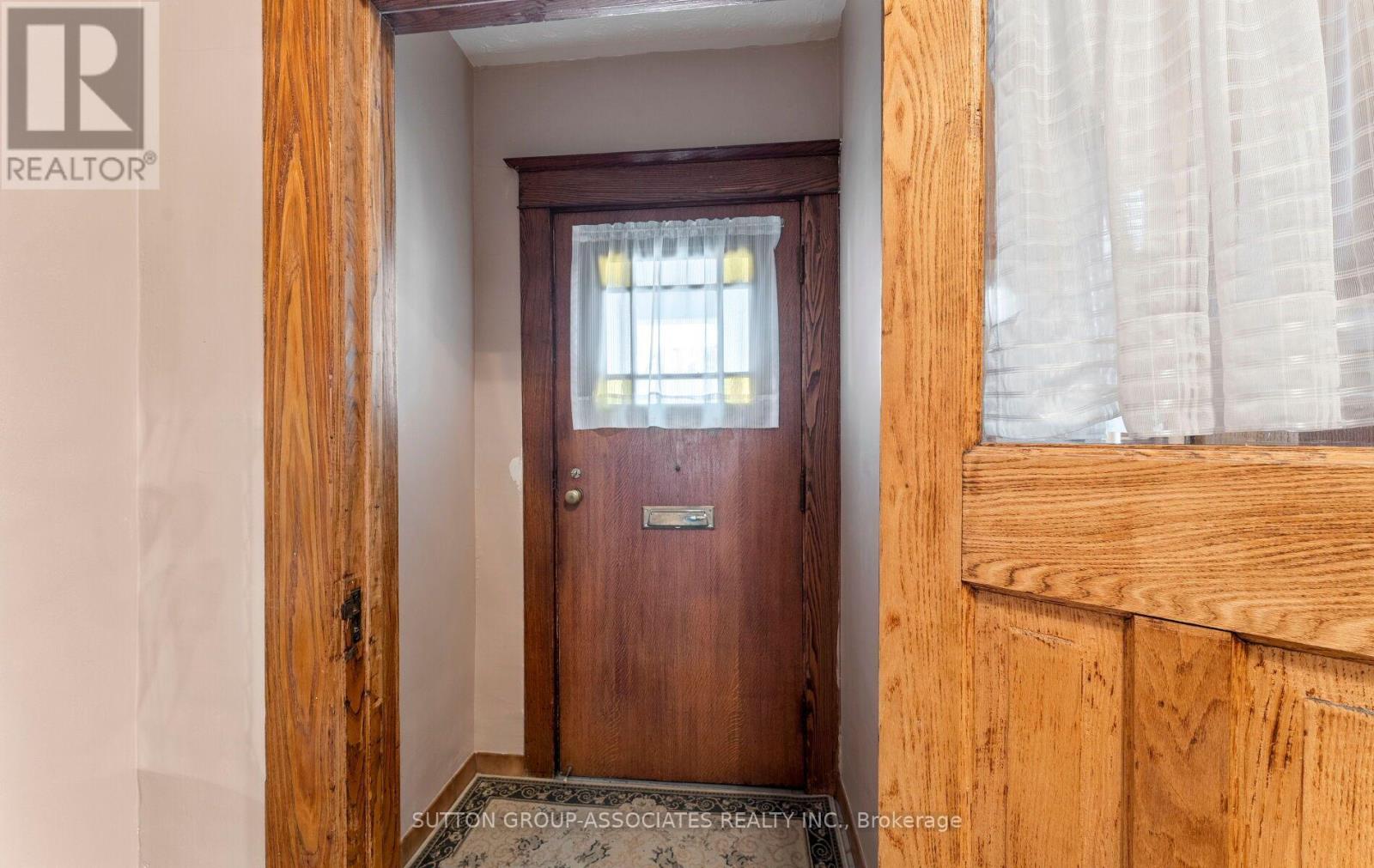 183 GLENHOLME AVENUE - 3