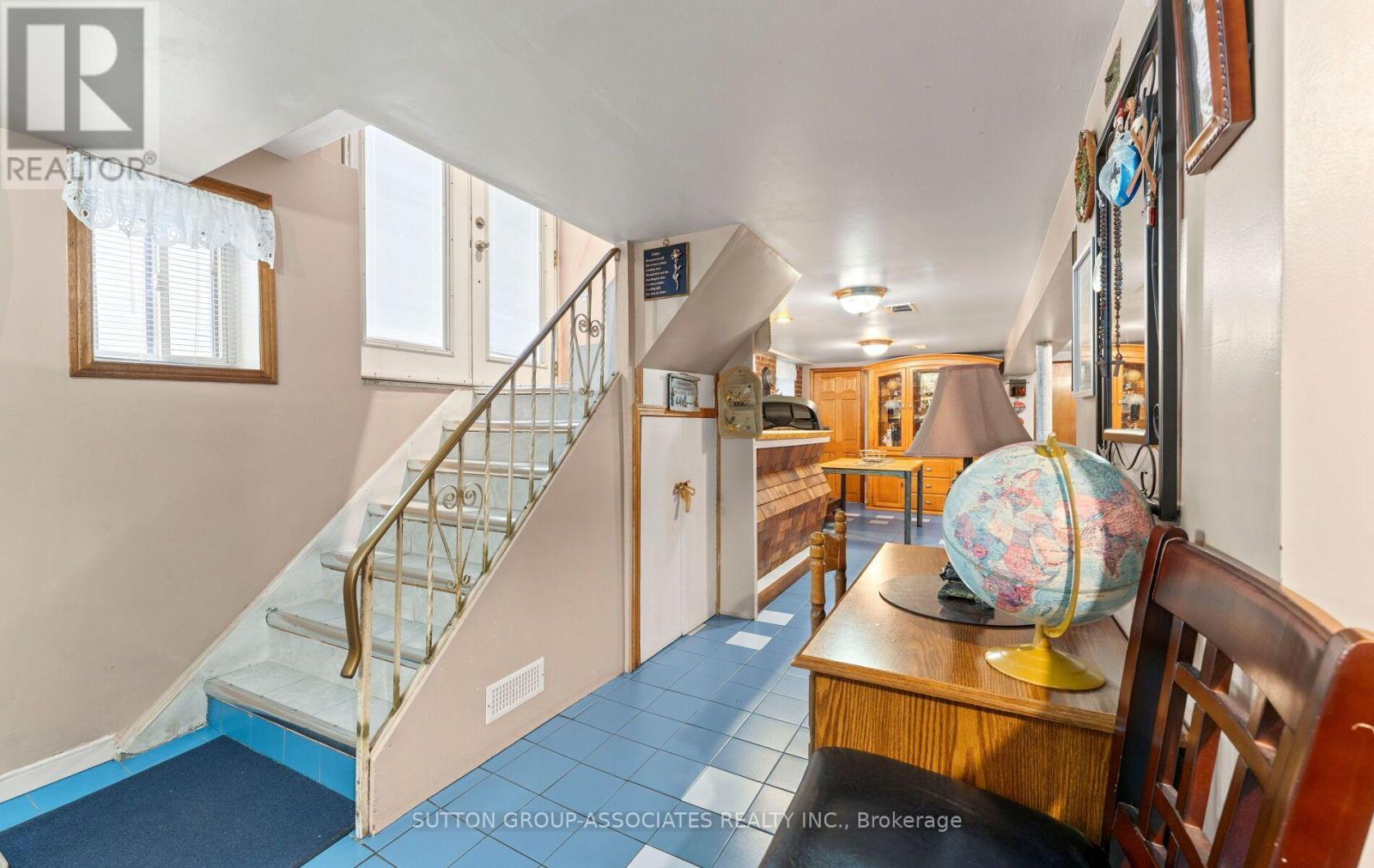 183 GLENHOLME AVENUE - 33