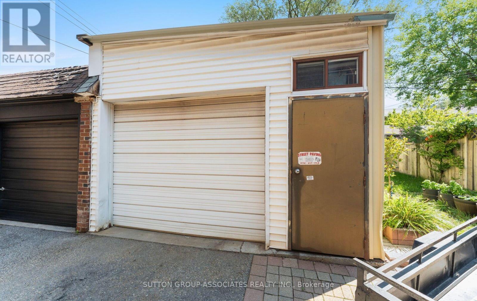 183 GLENHOLME AVENUE - 43