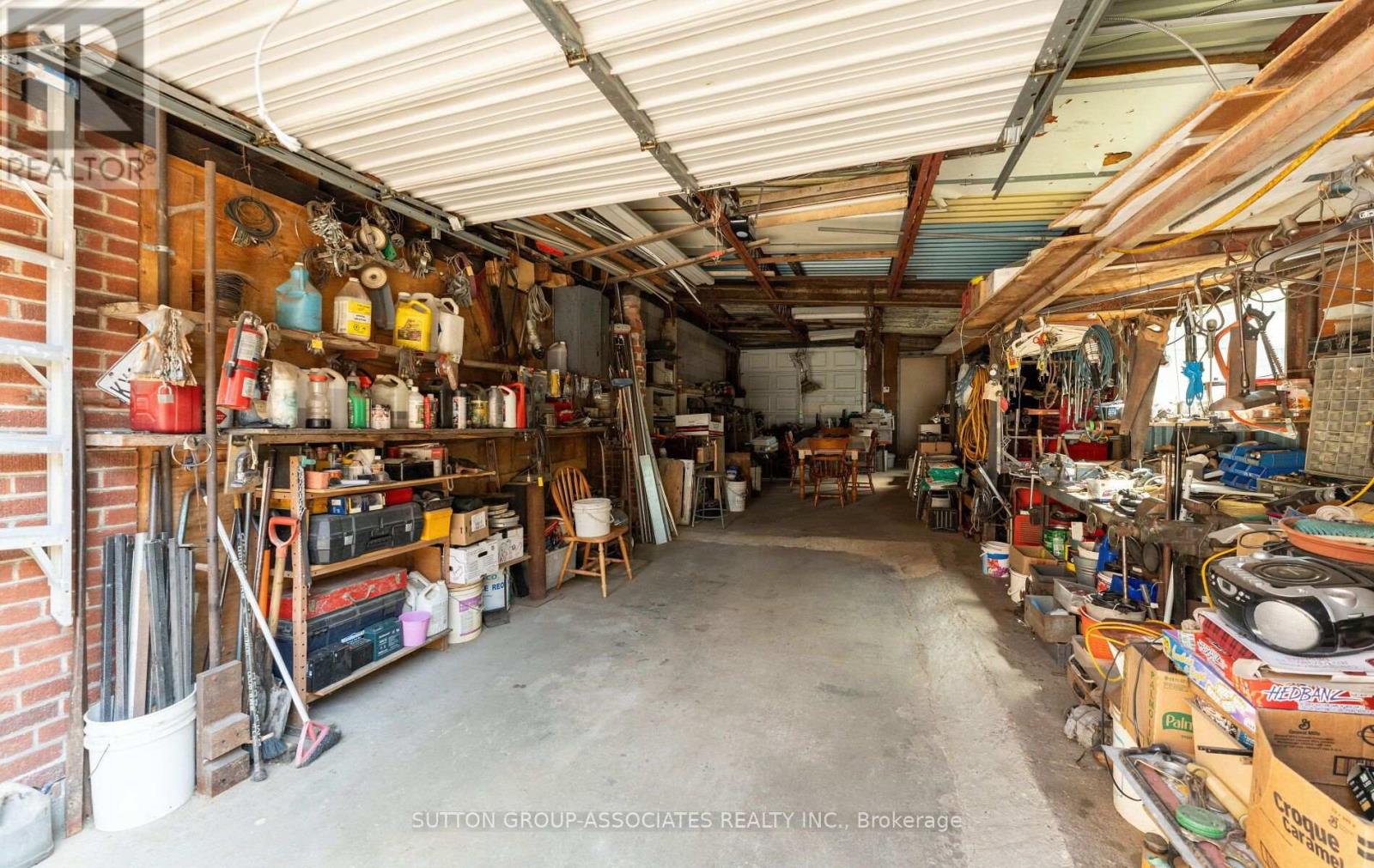 183 GLENHOLME AVENUE - 44