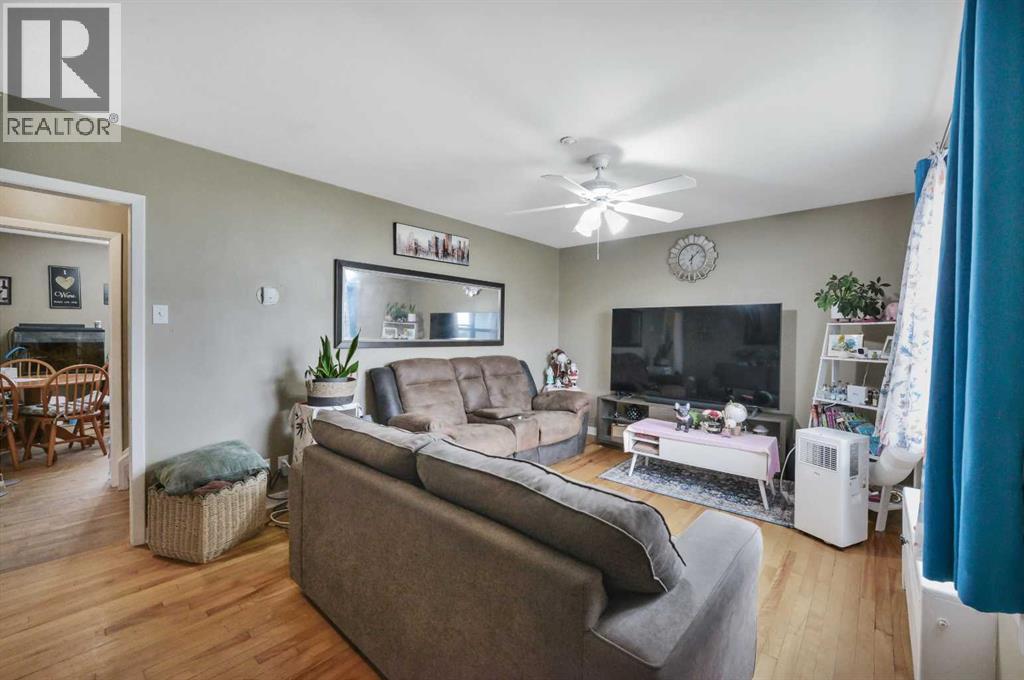11 Poplar Crescent - Image 4
