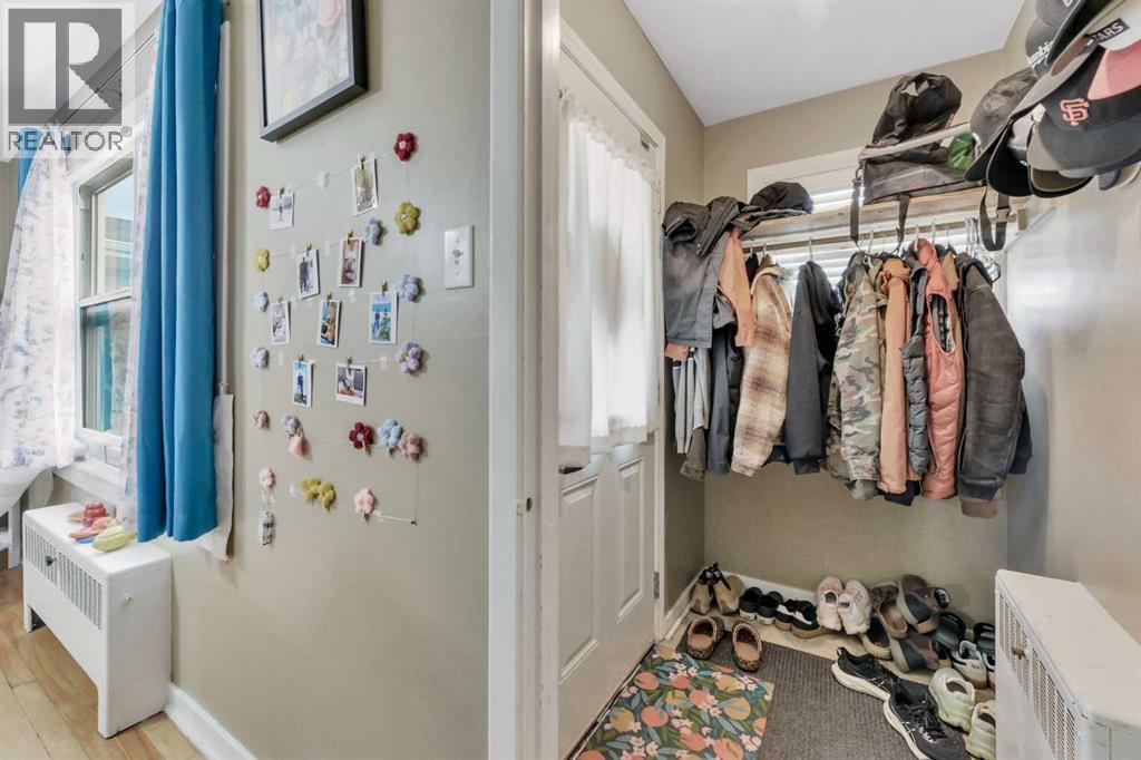 11 Poplar Crescent - Image 3