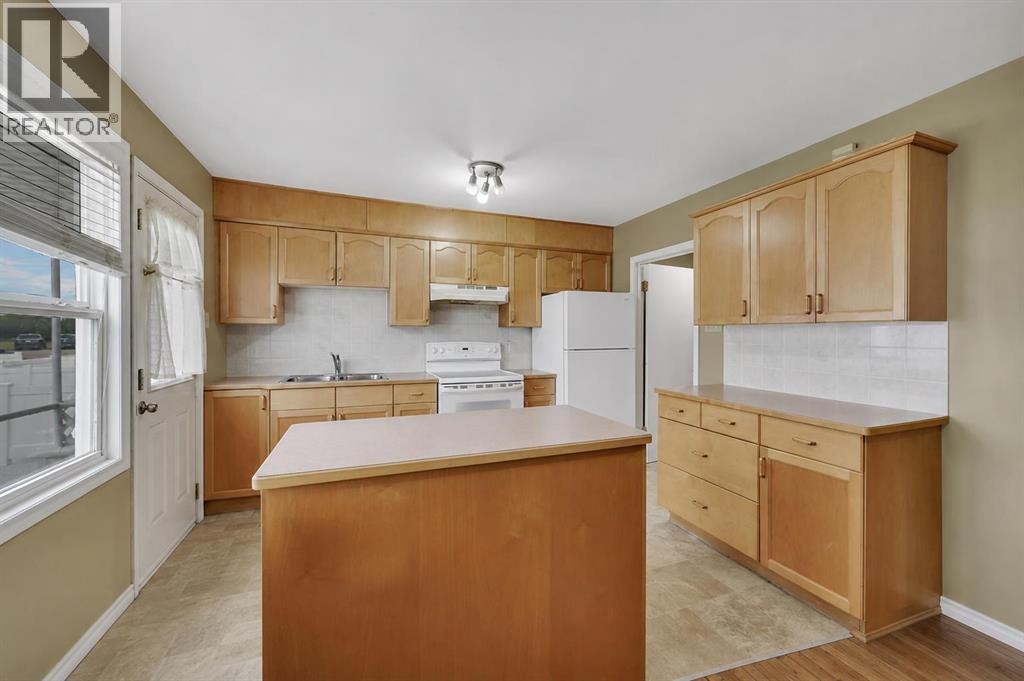 11 Poplar Crescent - 10