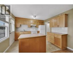 11 Poplar Crescent, Springbrook, AB T4S1V3 Photo 10