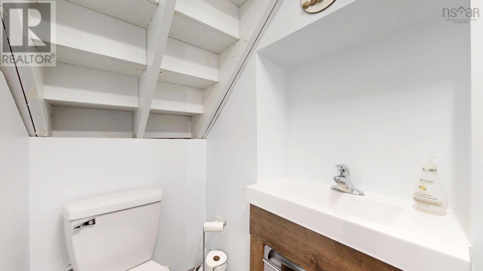 2446 Cape Gegogan Road - 45