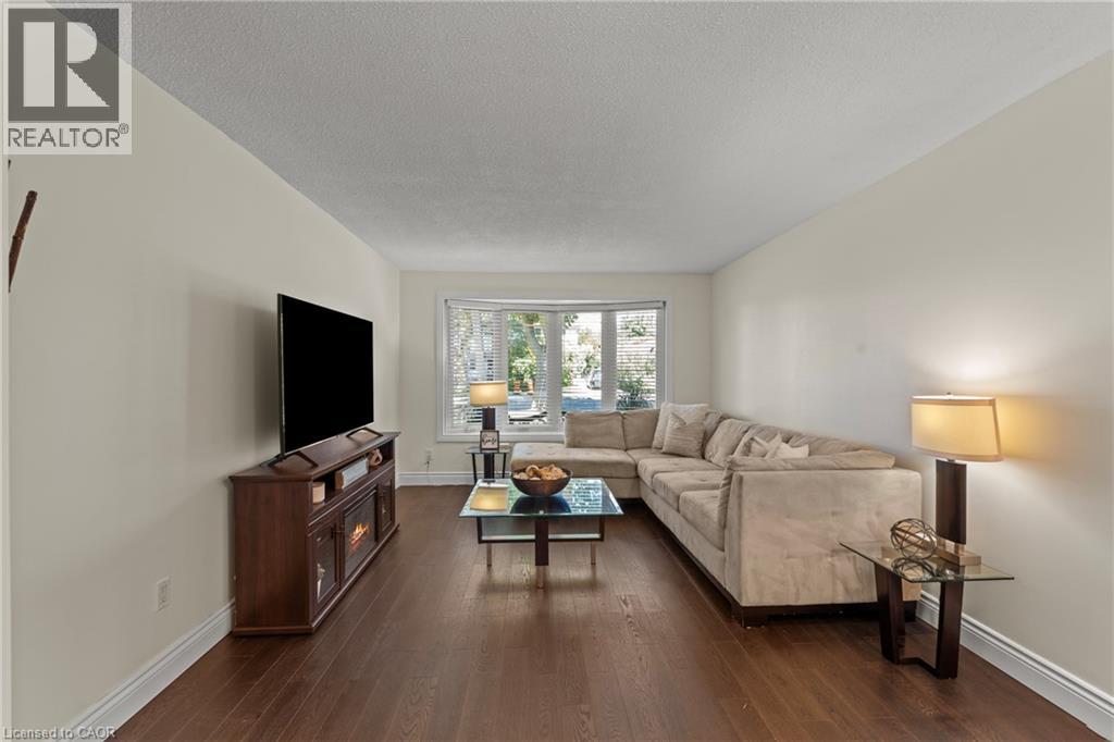 167 BERKINDALE Drive - 6