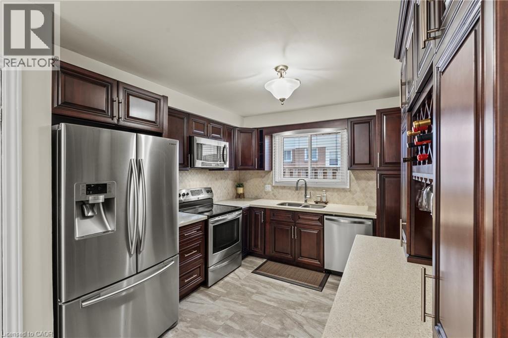 167 BERKINDALE Drive - 10