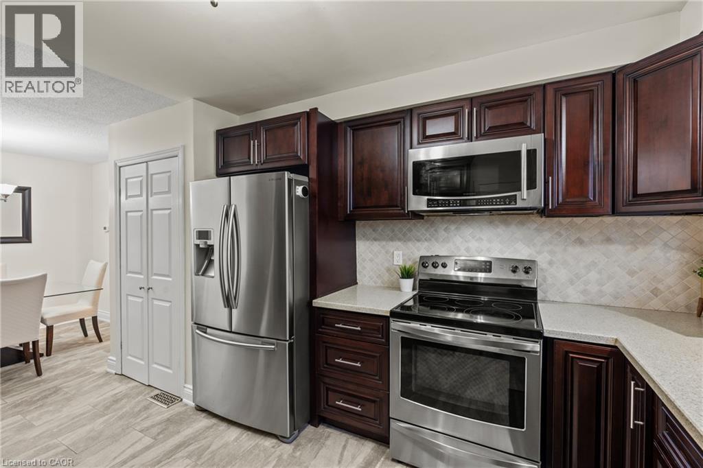 167 BERKINDALE Drive - 13