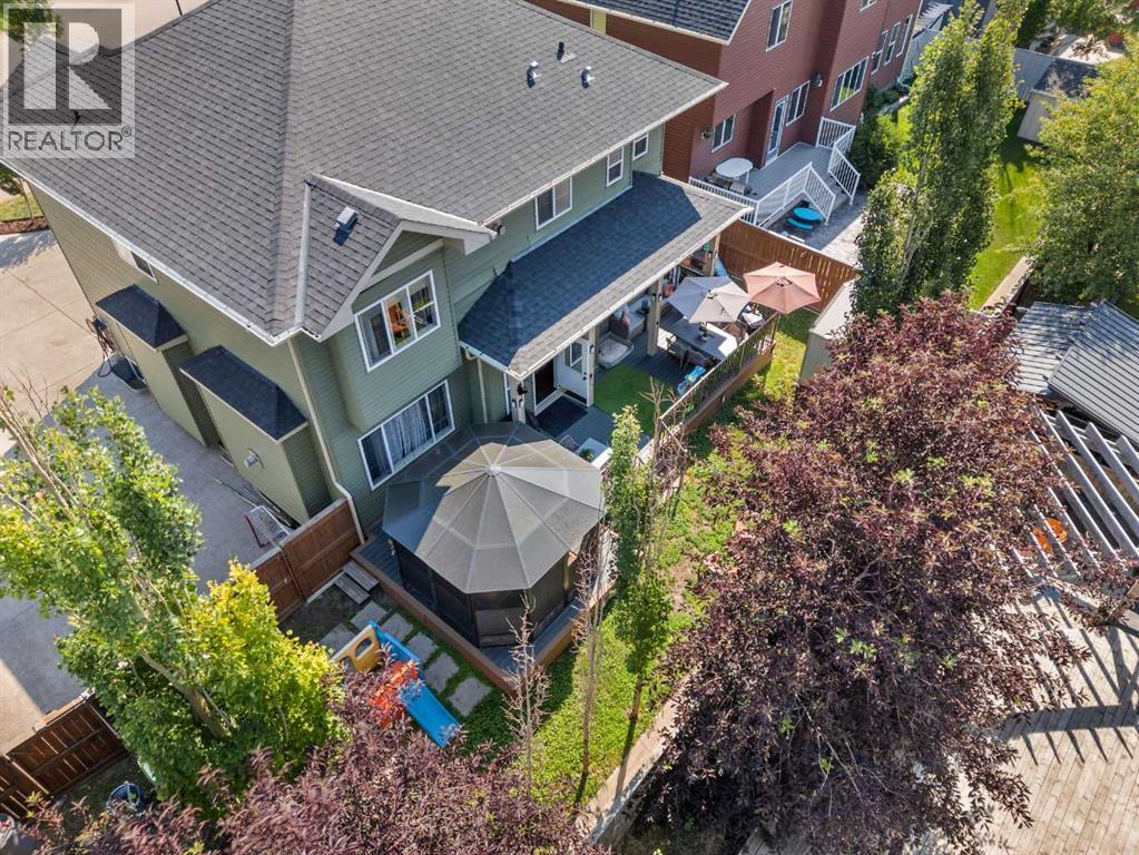 737 Canoe Avenue SW - 2