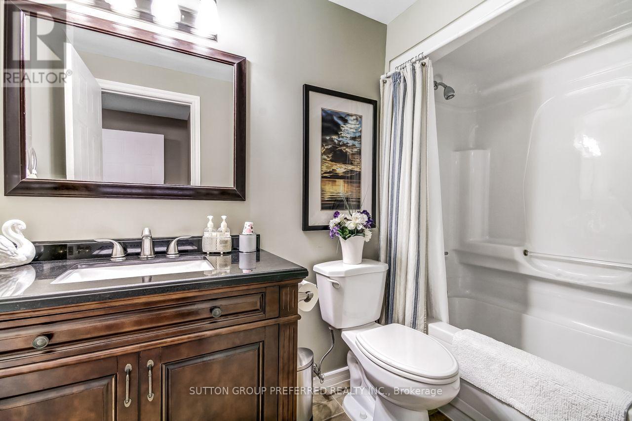 857 SILVERSMITH STREET - 21
