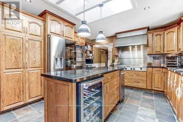 27 CROYDON DRIVE - 9