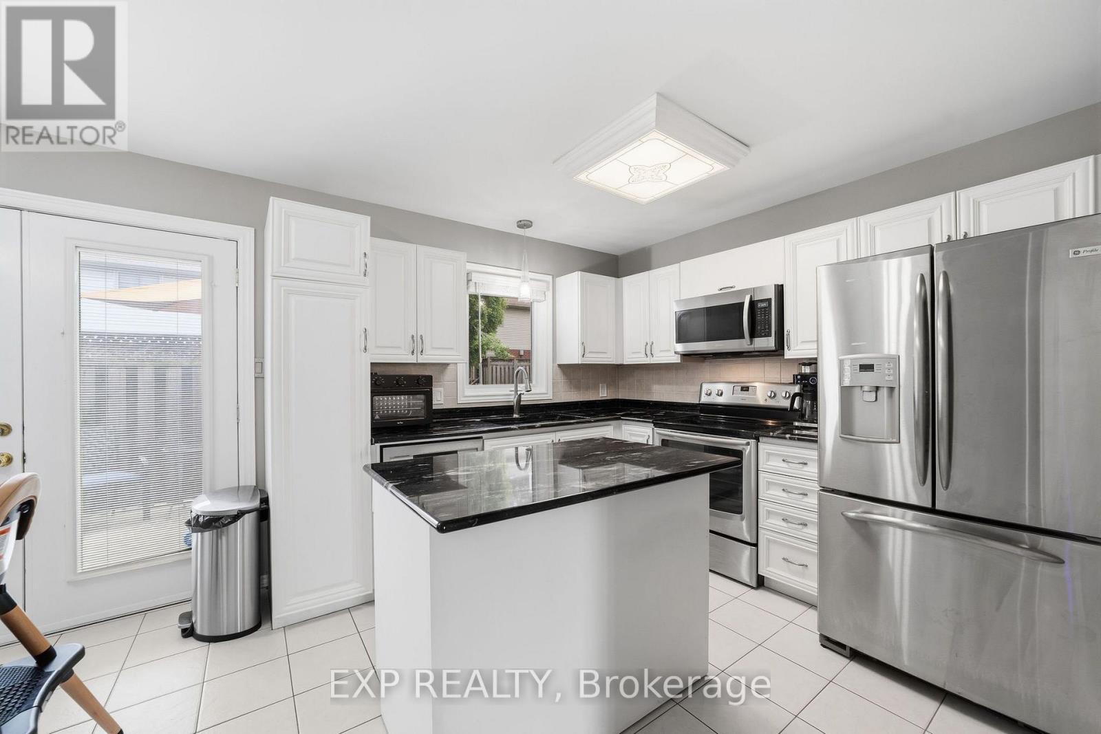 #49 511 ADMIRAL DRIVE - Image 3