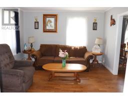13 Woodland Street thumbnail 12