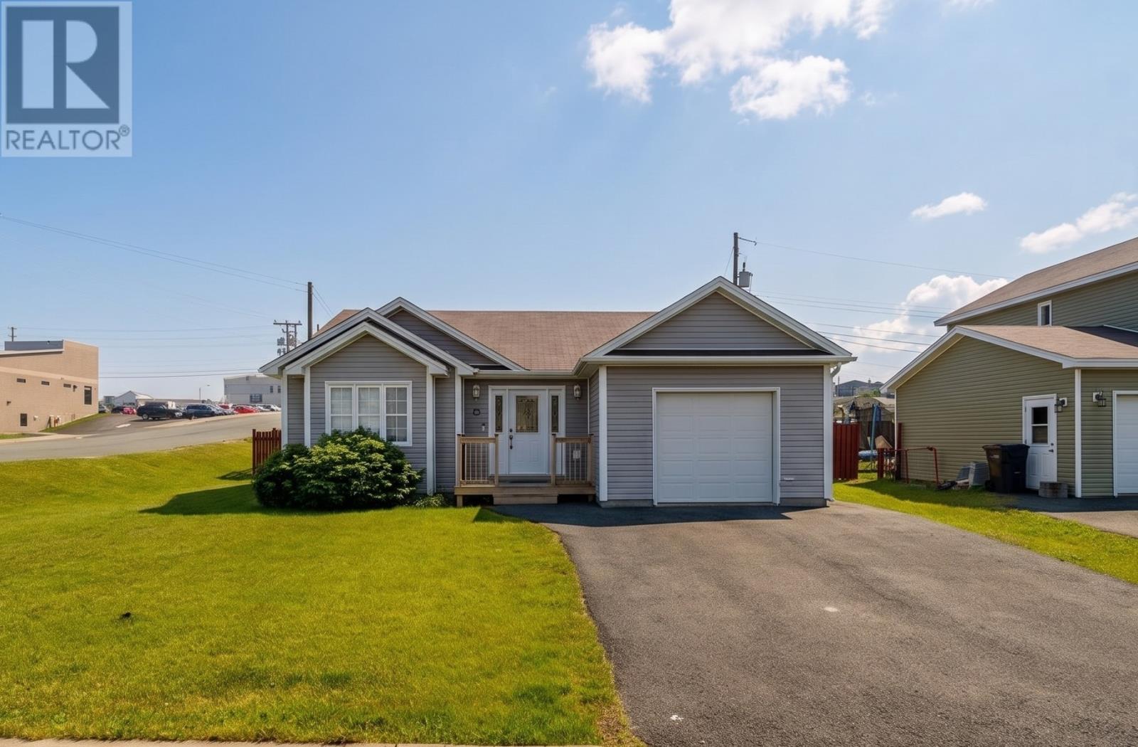 3 Hollyberry Drive