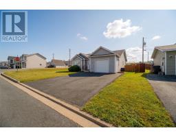3 Hollyberry Drive thumbnail 22