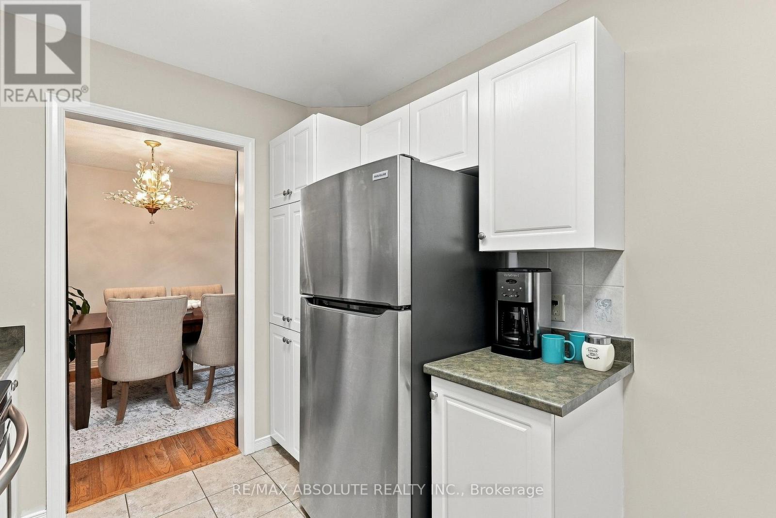 3 Bed, 3 Bath House for Sale in Ottawa – 26 MILNER DOWNS CRESCENT, Ottawa – MLS# X13656528 - Image 15