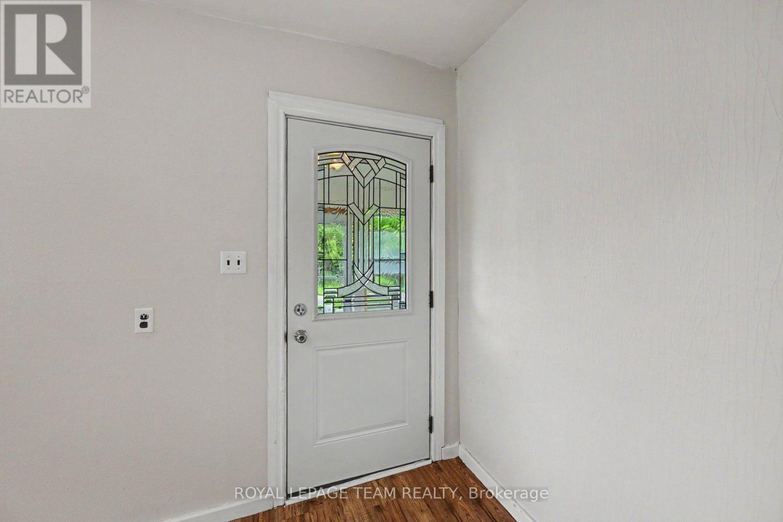 10526 VAN ALLEN ROAD - 4